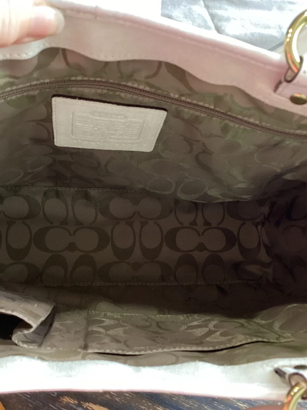 Coach White Leather Suede and Natural Woven Straw Tote with Gold Hardware - Picture 6 of 15